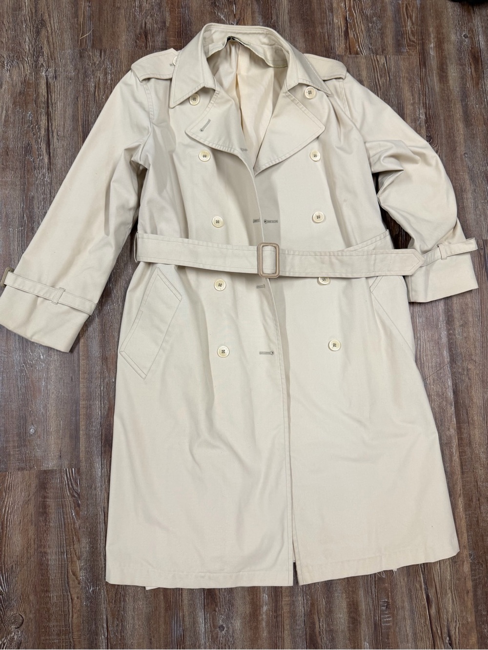 Vintage Cream full length trench coat with belt, size 10